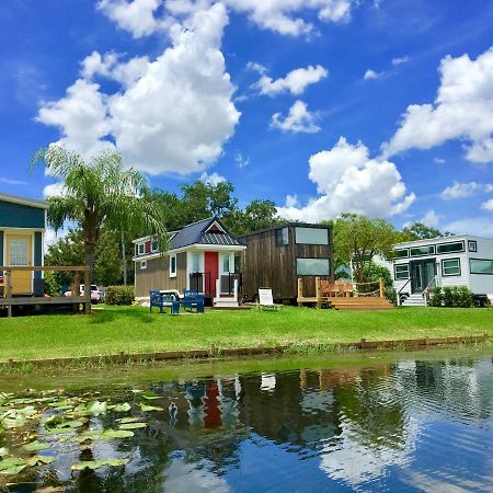 Orlando Lakefront Tiny Homes 6 Plus Month Rentals Exterior photo