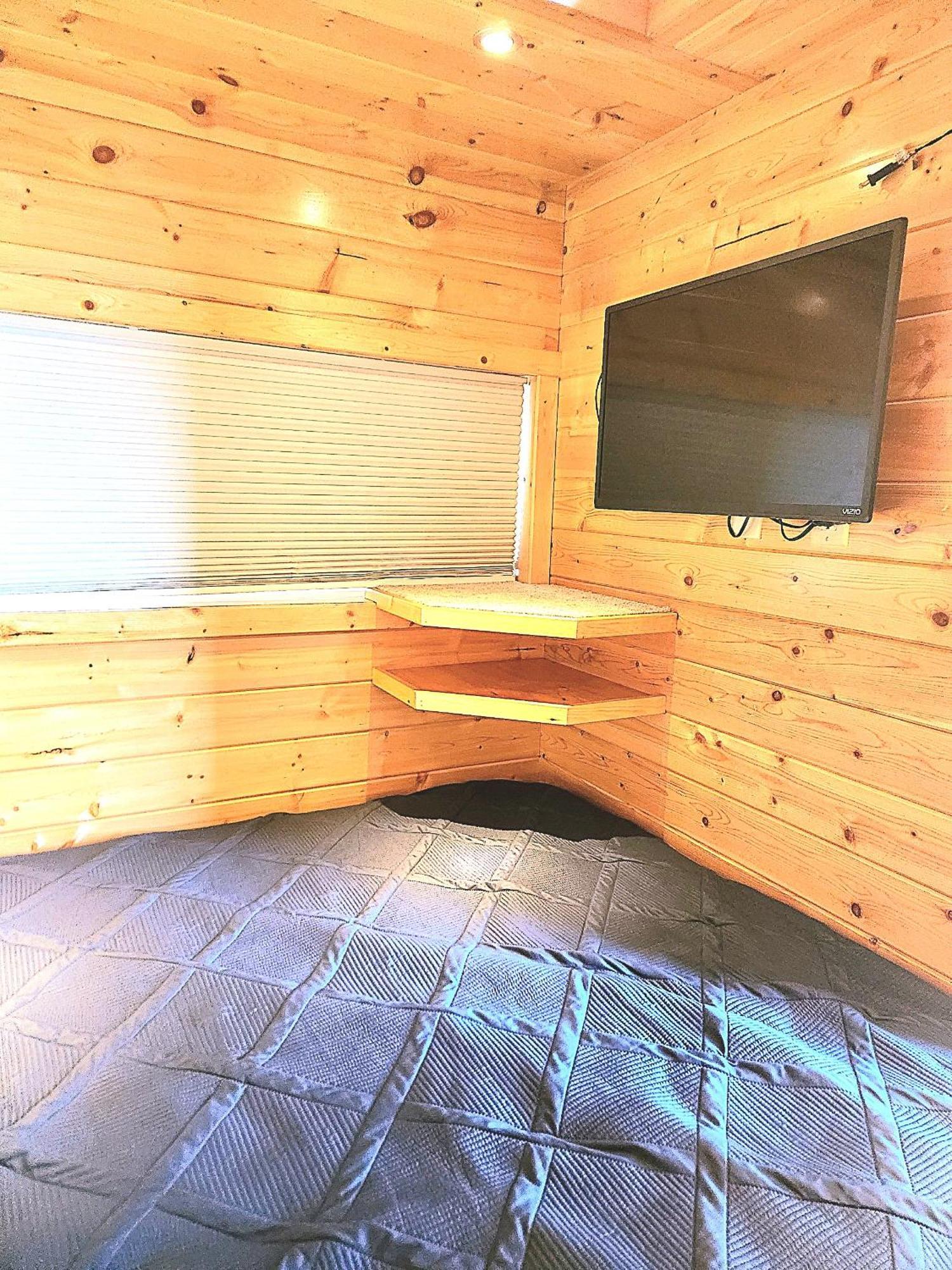 Orlando Lakefront Tiny Homes 6 Plus Month Rentals Room photo